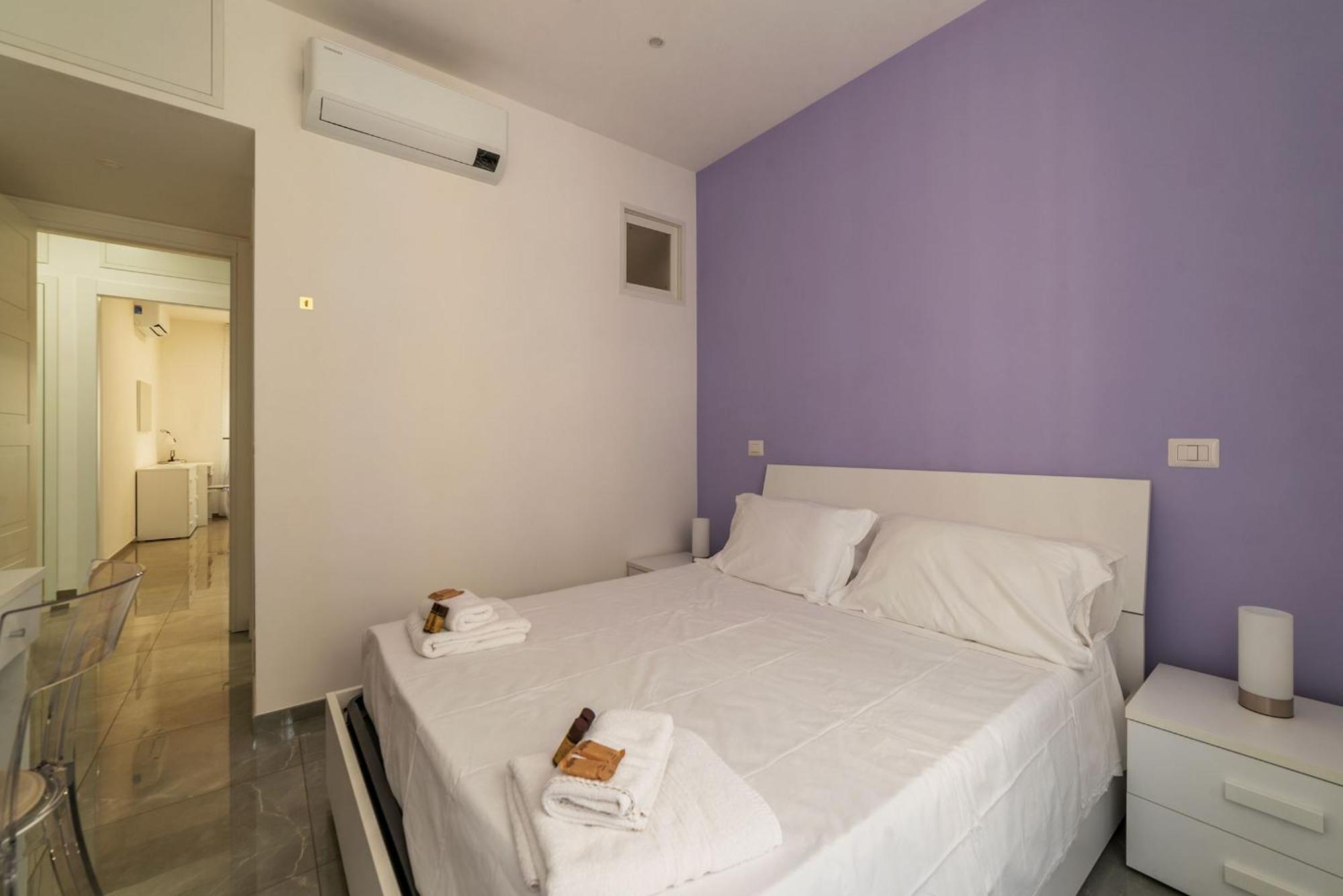 Joivy Delightful 3-Bed Flat With Balcony Apartment Rome Bagian luar foto